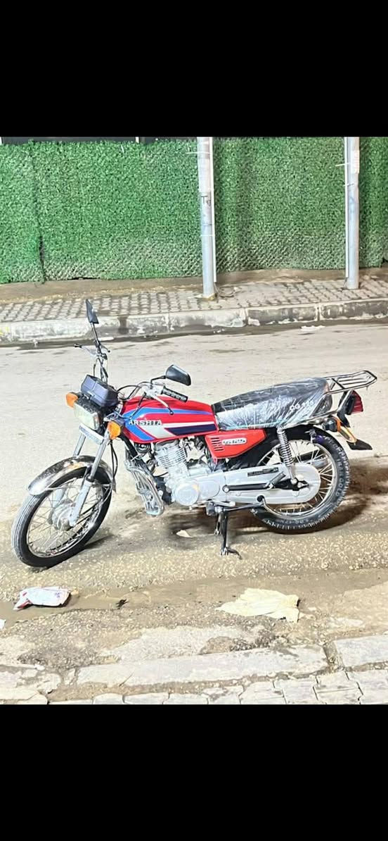 سلام عليكم دراجه اربع كير 2024 نامه اوراق اسكنر دراجه نضيفه وحلوه بيها بس صوت تفيلس اي عاجبته وشراي اني موتواجد 24 ساعه او سعرها هم حلو طبلي خاص وتدلل


**إذا كنت صاحب هذا الإعلان وتريد حذفه لأي سبب، رجاءا أرسل رسالة إلى الدعم الفني**