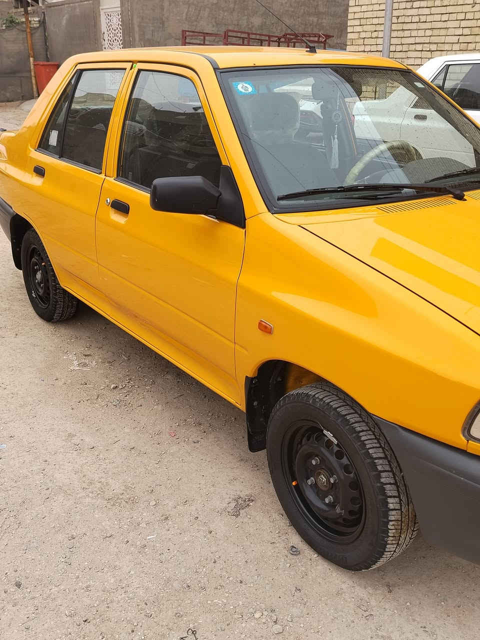 السلام عليكم سايبه موديل 25 ماشيه ٥٠٠٠مكاني بغداد الزعفرانيه السعر ٧٧ رقم ***********
