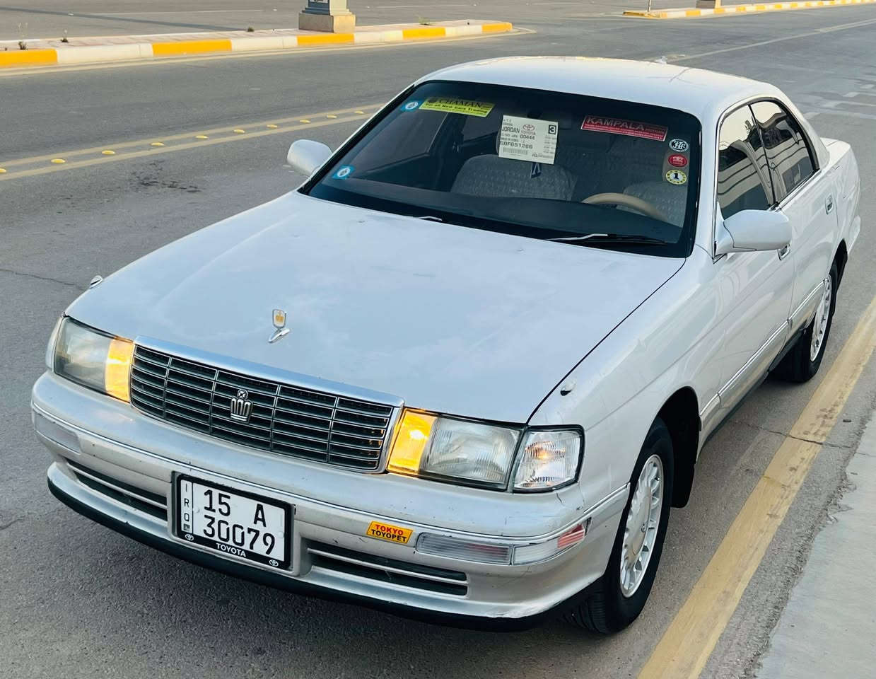 السلام عليكم بطه منفصل للبيع موديل 1995 رقم انبار سنويه 2030 كير ومكينه 2500 السياره كفاله عامه من الكصه ونقل جثه ولعيب شرعي ولصوليات والخياس والضربه السياره جاهزه مجهزه من حداديه تخم تاير كهربائيات تبريد غرفه جديده مدوشمه ثلاجه خلفيه العنوان كربلاء السعر 59  وبيها مجال للشراي للاستفسار على الرقم ***********
