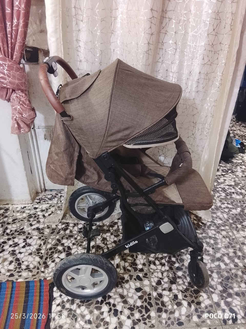 للبيع عربانة أطفال Kidilo بحالة شبه جديدة ✨
استعمال خفيف جداً، طفلي ما قعد بيها تقريباً
نظيفة 100% وما بيها أي عيب
✔️ مريحة للطفل
✔️ سهلة الطي والحمل
✔️ تصميم حلو وعملي
💰 السعر: 50 ألف فقط (قابل للنقاش البسيط)
📍 الموقع: (بغدادشيخ عمر)
📩 اللي جاد يراسلني خاص


**إذا كنت صاحب هذا الإعلان وتريد حذفه لأي سبب، رجاءا أرسل رسالة إلى الدعم الفني**