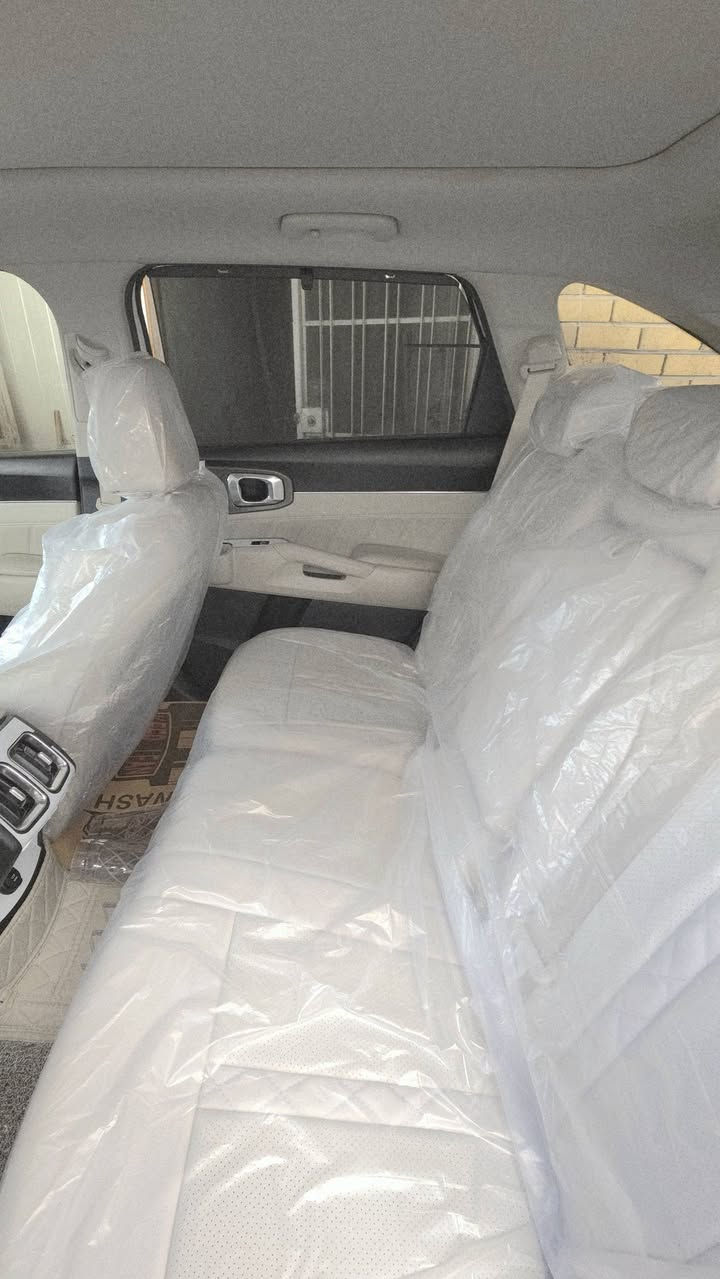 مكلف بالنشر
كيا سورنتو 2024  خليجي  وكالة الدولية  
7 راكب 
ماشية 34 الف كيلو ( وضع الشركة )
محرك 4 سلندر
داتا شنو بالدشبول
فتحة سقف ( بانوراما )
مقاعد  كهرباء - كير ماوس 
شاشة كبيرة متصلة 
بصمة تشغيل وابواب
تشغيل عن بعد
صندوق كهرباء 
تبريد 3قطع
رقم بغداد  الجديد
دوشمة  الكشنات والارضية  جلد شغل درجة أولى 
مكانها بغداد  - الكرخ 
السعر .31.00 $  
غير متواجد على الفيس 
للتواصل مع صاحب السيارة 
***********  واتساب
