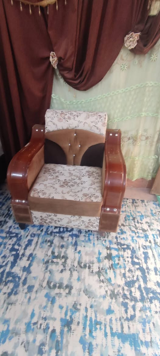 قنفات للبيع مكان بصره جبيله سعر 75
***********
