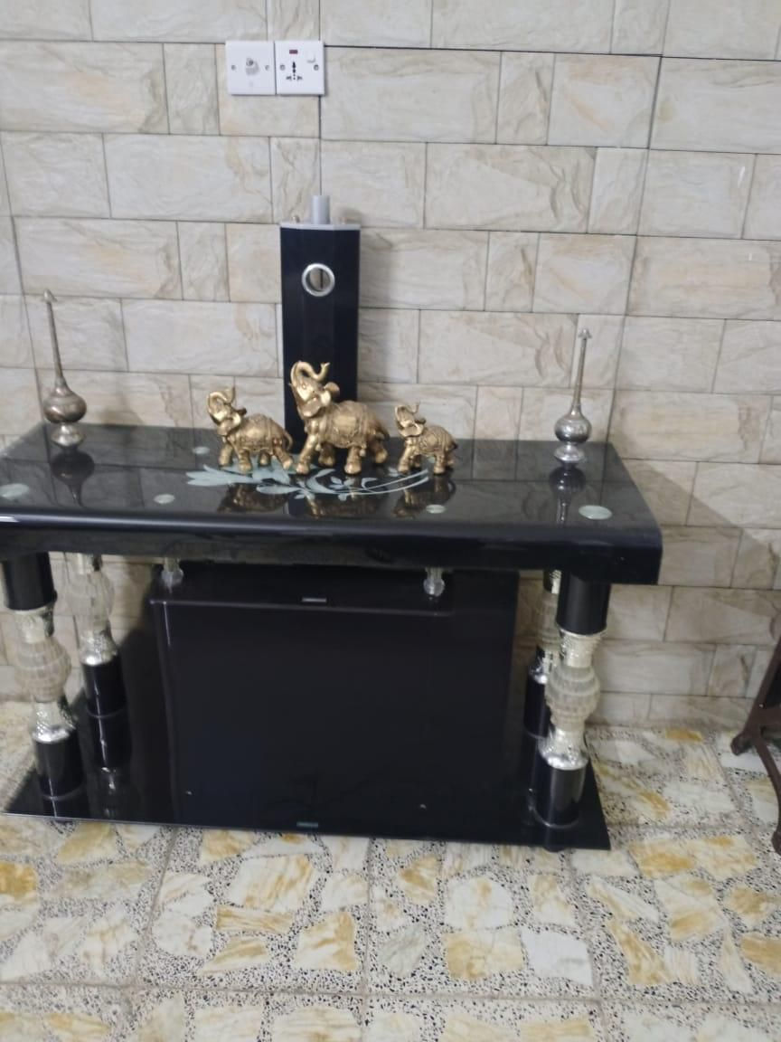 ميز تلفزيون جام للبيع نظيف مابي ضرر
مكان بغداد حي الجهاد
توصيل ماعندي


**إذا كنت صاحب هذا الإعلان وتريد حذفه لأي سبب، رجاءا أرسل رسالة إلى الدعم الفني**