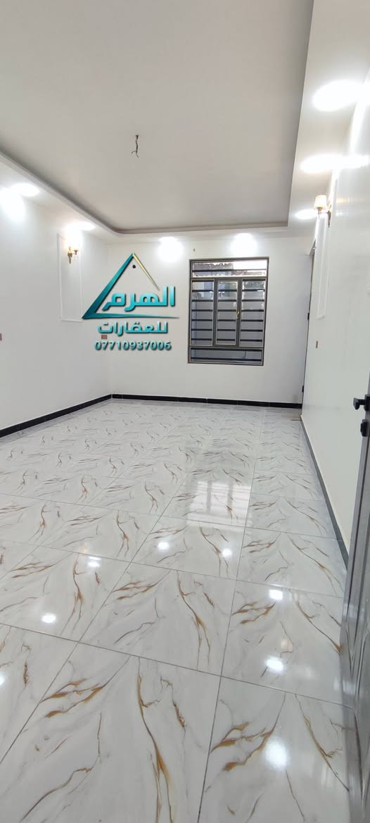 بيت للبيع – حي المثنى / خلف الشهداء
بداية الحي – بالمربع الأول خلف جامع فاطمة الزهراء

المساحة: 147 متر
شارع 10 متر
طابق واحد
غرفتين نوم
البيت جديد زيرو

للاستفسار والتفاصيل:
علق برقم (1) أو راسلنا على الخاص

زورونا في مكتبنا: سامراء – حي الضباط الثانية مقابل شارع 2000
للتواصل: أنس ***********
