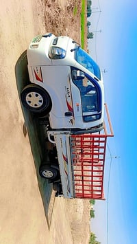 كيا موديل 24 مقفوله كفاله عامه السنويه لل 29 السعر 160 وبيها مجال.   0...