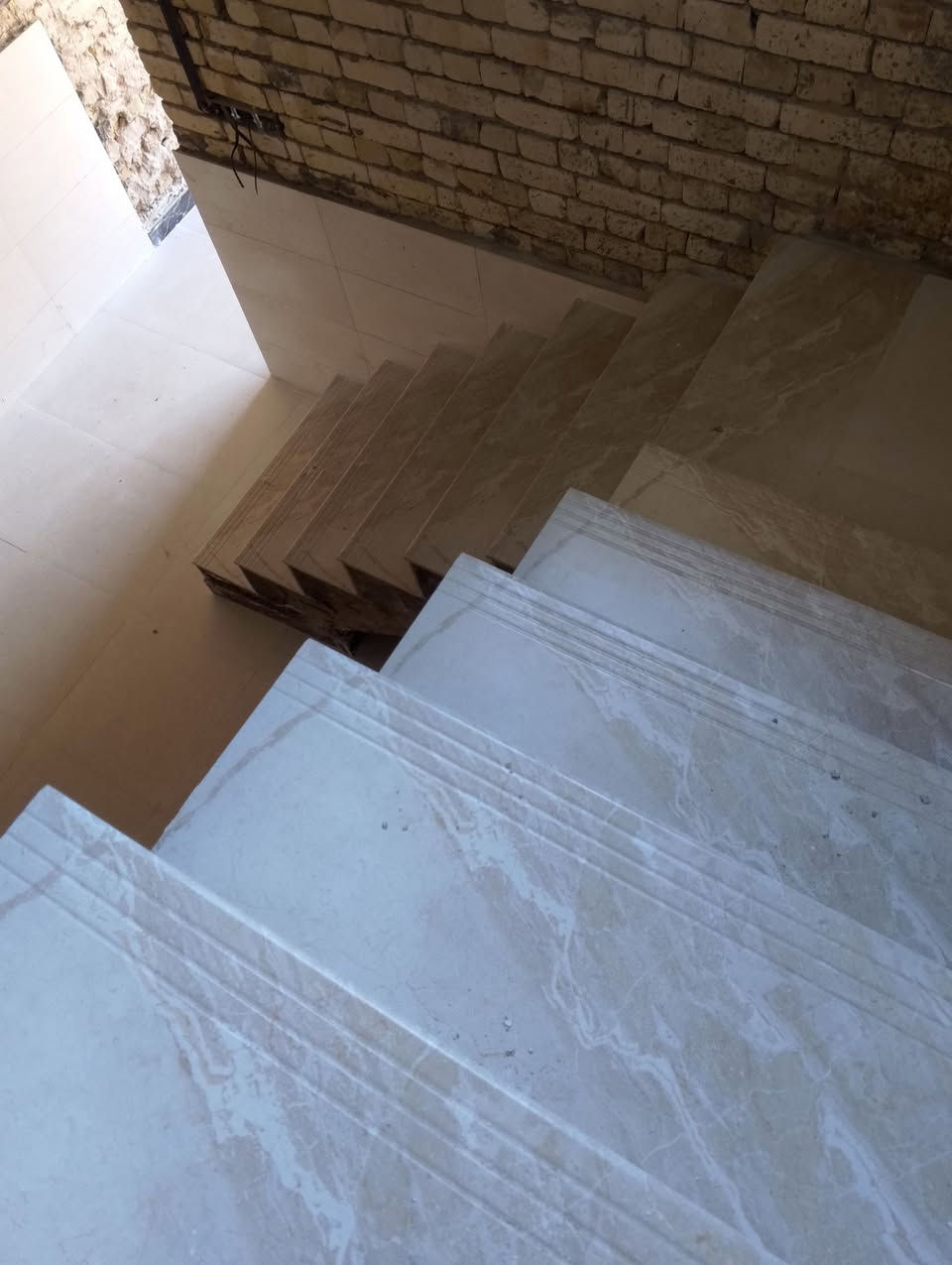 أبو ادهم المصري سيراميك بورسلين كاشي مرمر بآيات شغل تسليم هندسي درجة اولى ***********
