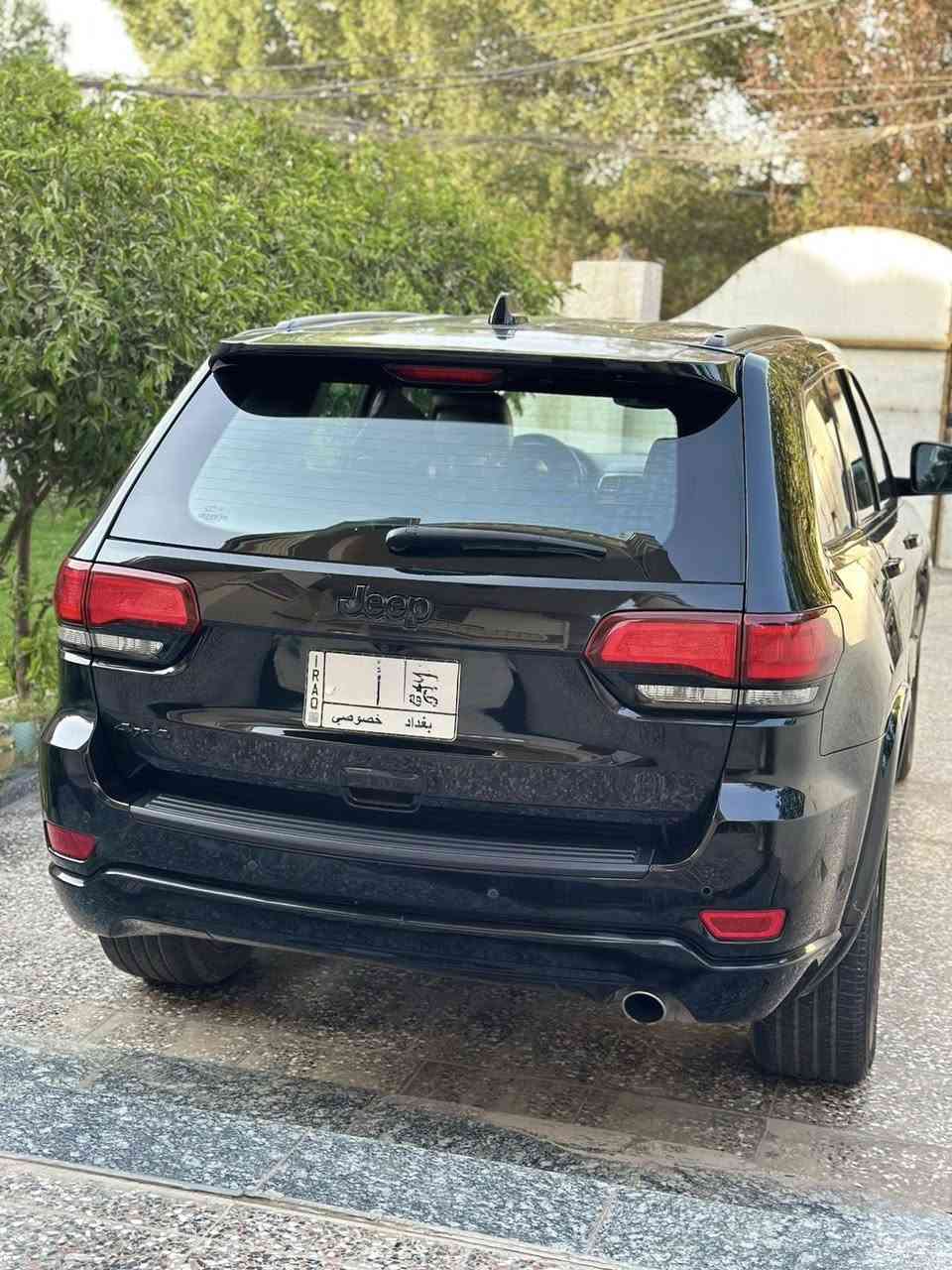 جيب كراند شيروكي بلاك توب 🖤
موديل 2020 وارد امريكي 
المواصفات: 🚗🚗
🚗 رادارات جانبية ✅
🚗 حساسات خلفية✅
🚗 توقف ذاتي ✅
🚗 حجم الويل 20 إنج اسود ✅
🚗 دواخل مطعم جلد ومخمل✅ 
🚗 كشن كهربائي ✅
🚗 سستم صوت + دمام خلفي ✅
🚗 كشنات الامامية تدفئة ✅
🚗 فتحة سقف ✅
🚗 كشافات امامية ✅
🚗 صندوق كهربائي ✅
🚗 فور ويل AWD ✅
السعر 245$. بيها مجال ✅
الضرر حادث امامي مبدل البنيد + ربع الجاملغ صبغ 
شواصي ولغود مكفولة من اي تعديل او سحب او صبغ ✅✅ 
للتواصل: ***********  
بغداد

