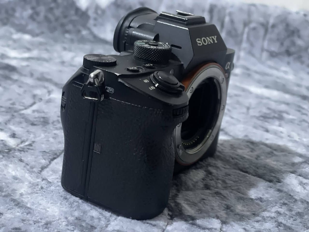 كامرا سوني اللصدار ثالث R 
شتر 62 الف  اللبيع


**إذا كنت صاحب هذا الإعلان وتريد حذفه لأي سبب، رجاءا أرسل رسالة إلى الدعم الفني**