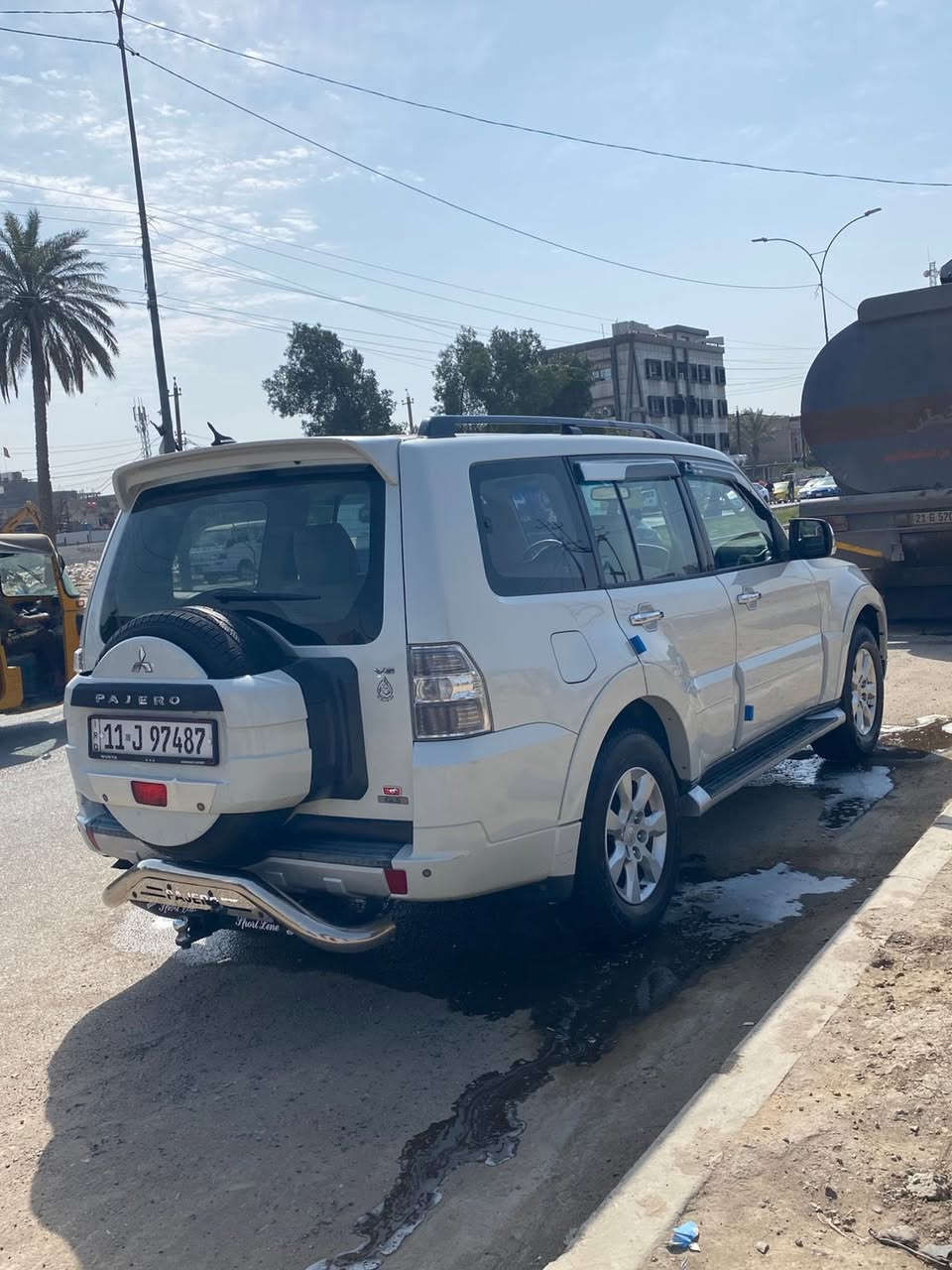 يا الله سلام عليكم للبيع باجيرو 2010سيارةفول حبتور قطرة صبغ مابيها تخم تاير برجستون بيها بارد اقل الشبر بل باب عكس السايق مكينة كير كلة كفالة سيارة جديدة معروضة 155وبيها مجال قليل مكاني البلديات ***********
