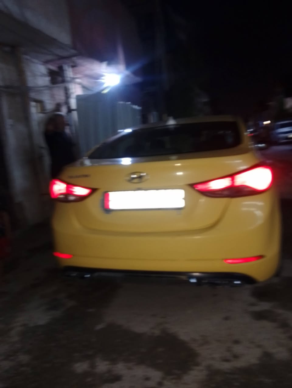 سلام عليكم سياره النترا 2015 سياره مكينه جديده بيه بس خربطه رقم الهاتف *********** مكان سياره بغداد
