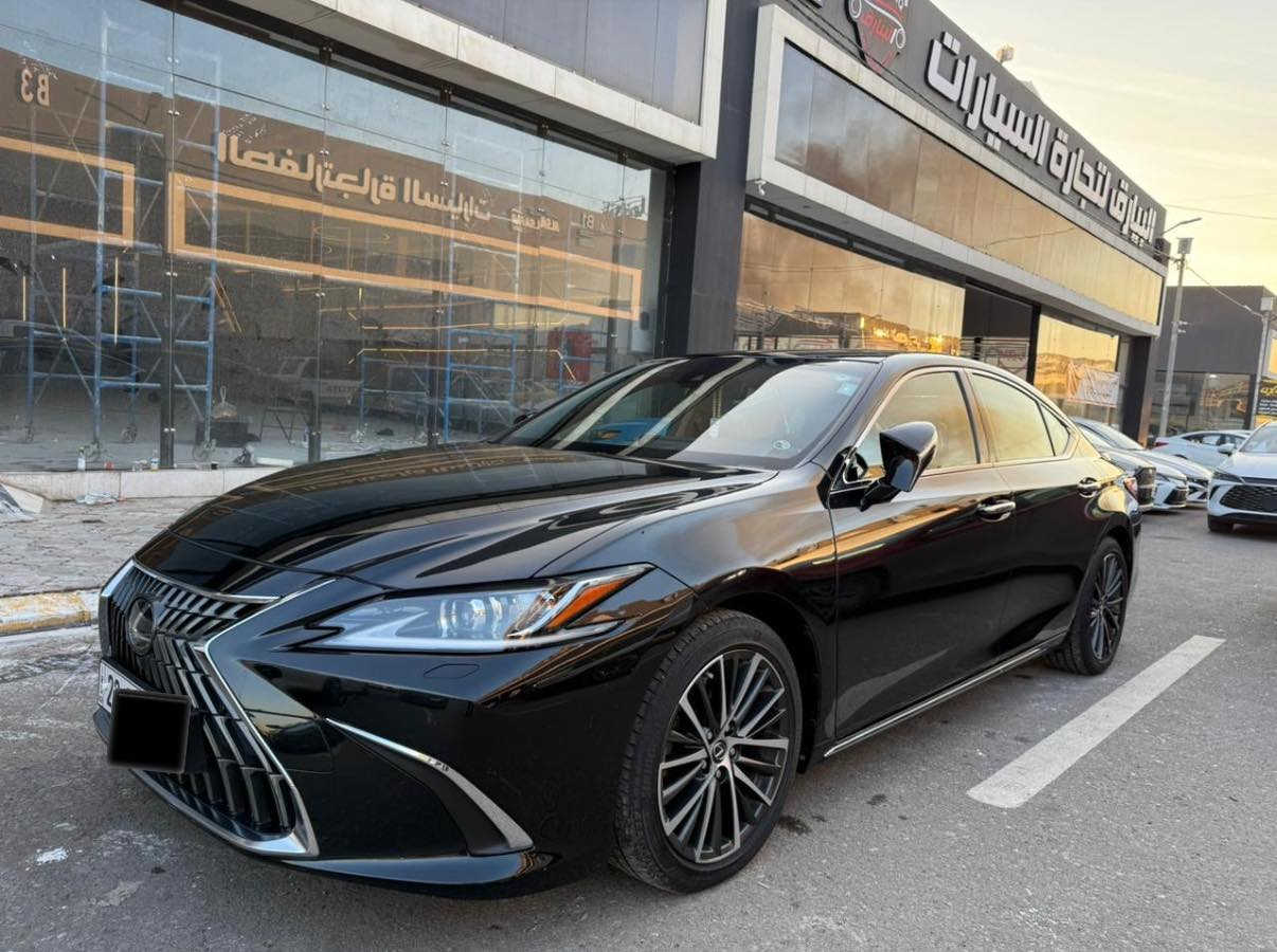 لكزس es350 موديل 22
ماشيه 36 الف كيلو 
كفاله عامه شخط مابيها 
وارد خليجي شركة مهند 

السياره مغلفه pbf كامل وجامات نانو سيراميك 

وبيها بعد اضافات 

للتواصل واتس اب ***********
