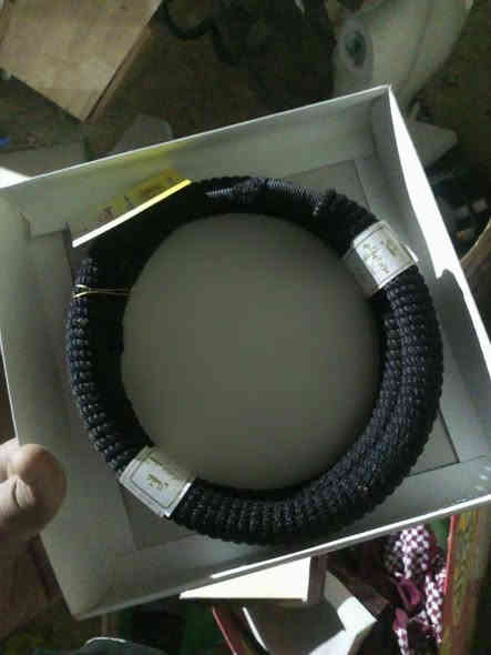 عكل للبيع شلع ***********
