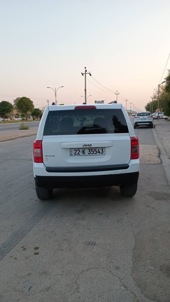 جێب پاتریۆت 2011 
فول مواسەفات بەس کوشن جڵد نیە 
4پارچی بۆیاغە لەسەر ساغی
مەکینە 24 /4×4
چەمەلاغی پێشەوە  کەمێکی لێدراوە بەڵام ناوی نەگرتوە سەیارەکە جایزە 
تایەیەو پاتری نوێیە 
سەیارەکە بەناوی خۆمە 
11/1/2026بەسەر دەچێت 
نرخی 103 گەڵاو کەمێک محامەل
شوێن ڕانیە
*********** رانية, السليمانية
