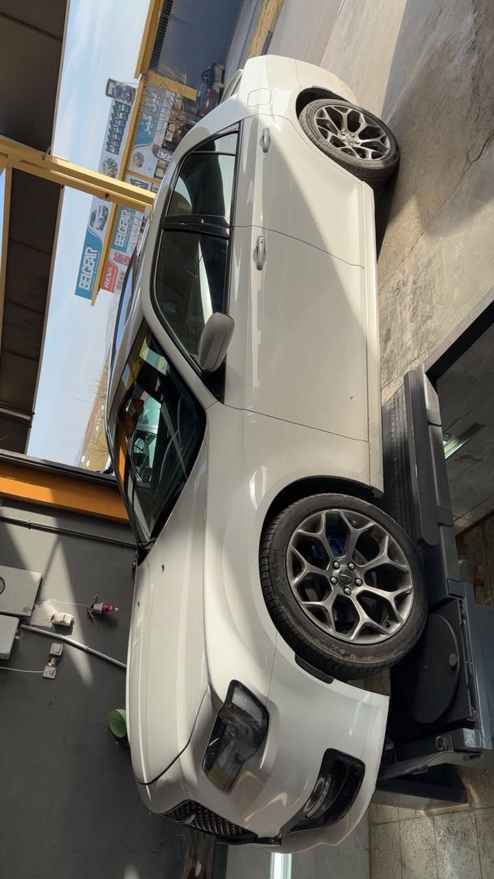 للبيع كرايسلر 300s كلين مكانين بارد فول مواصفات موديل 2017 محرك 6v ماشية ١٢٨ مايل مكان سيارة دهوك ***********
