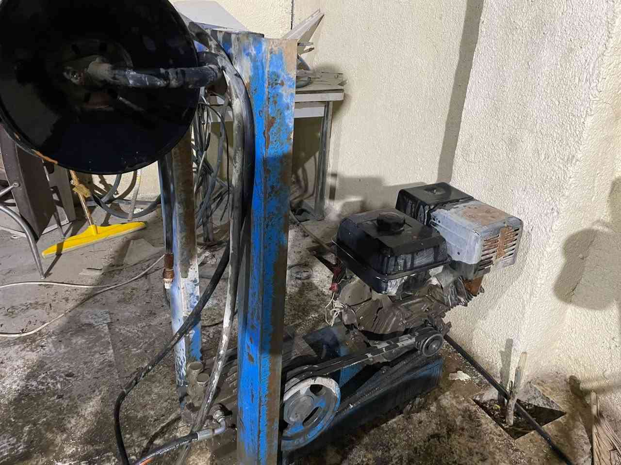 السلام عليكم اخوان ضاغطات ثنين اصليات و نضيفات و شغالات ع اخر حبة و كمبريسر مابيهم اي نقص و يشهد الله نضيفات و مابيهن اي نقص (الضاغطات ايطاليات )
للاستفسار ***********
الرقم بي واتساب شغال
