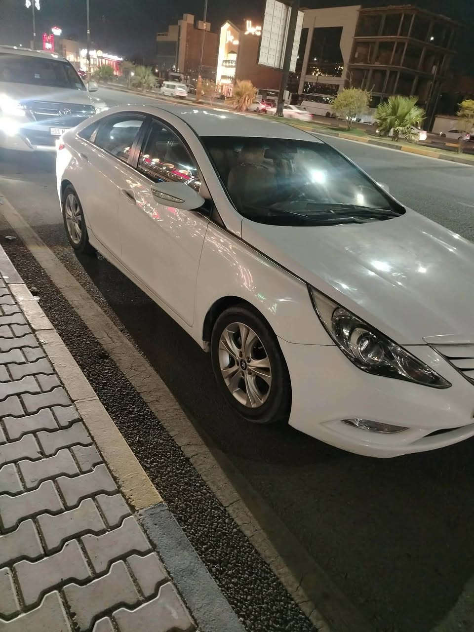 السلام عليكم سوناتا خليجي ٢٠١٢
موصفات السياره
مكينه ٢٤٠٠دوش
سياره بيها منضومه غاز
حساسات
اشاير بلمري
مري شفط
شاشه اصليه +كامره
رقمها اربيل ابو السنويه بكربلاء
مكان السياره كربلاء
مكينه والحداديه خير من الله
دوخلها كلش نضيفه لونين
تبريد قطعتين
شكن كهربائي
سعرها ١١٠ وبيها مجال 
رقم الهاتف ***********
