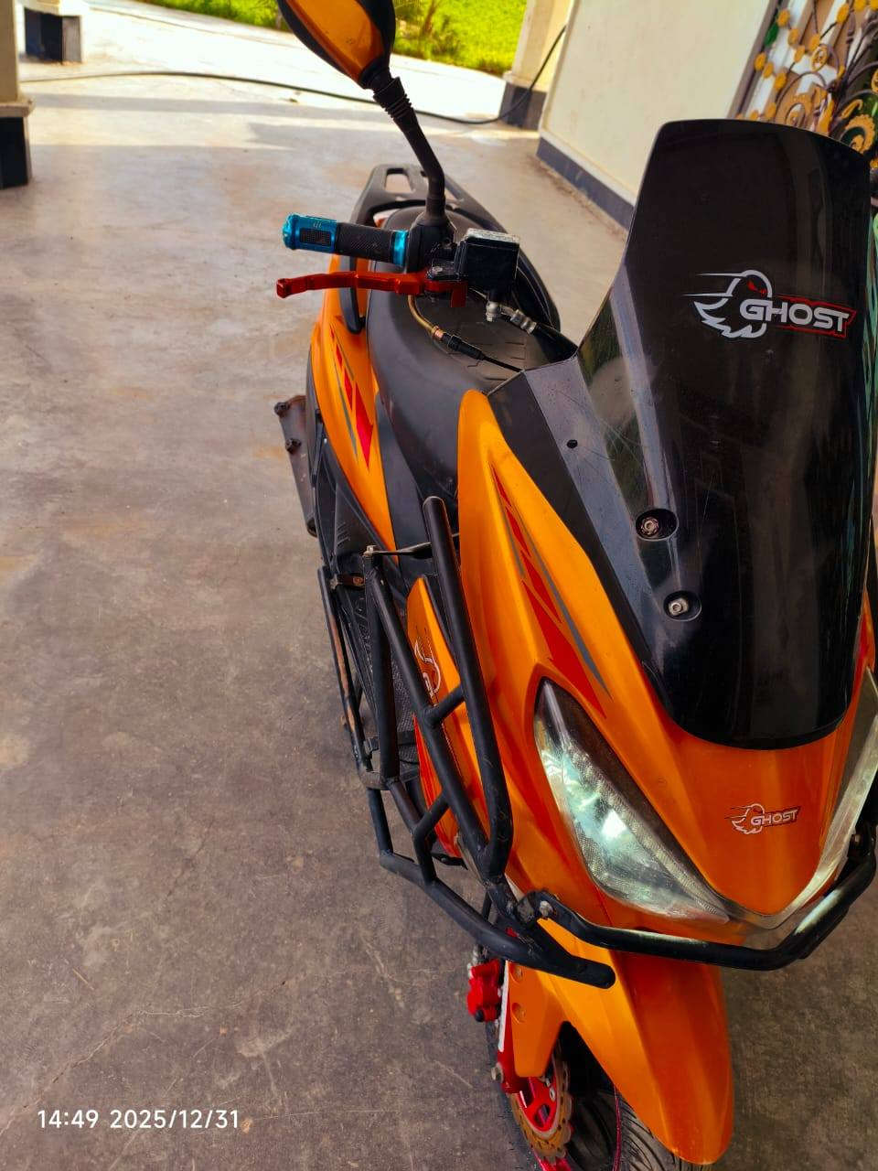 سلام عليكم من رخصت الادمن دراجه للبيع شبح موديل 24 مكفوله كفاله عامه السعر 600 وبيه مجال رقم ***********
