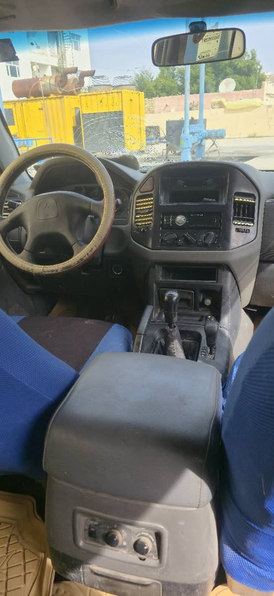 السلام عليكم
سيارة باجيرو 2004 
كير عادي 
مكينة 3600  
رقم انكليزي جديد 
سنوية بأسمي تحويل ثاني يوم
السيارة مصبوغة حزام سابقاً لغرض الجمالية 
المكينة بيها نضوح من قبق الولفات 
ومشط ستيرن بي نضوح 
سيارة يرادلها  ترتيبات 
سعر 60 وبيها مجال 
*********** رقم 
غير متواجد على الفيس
