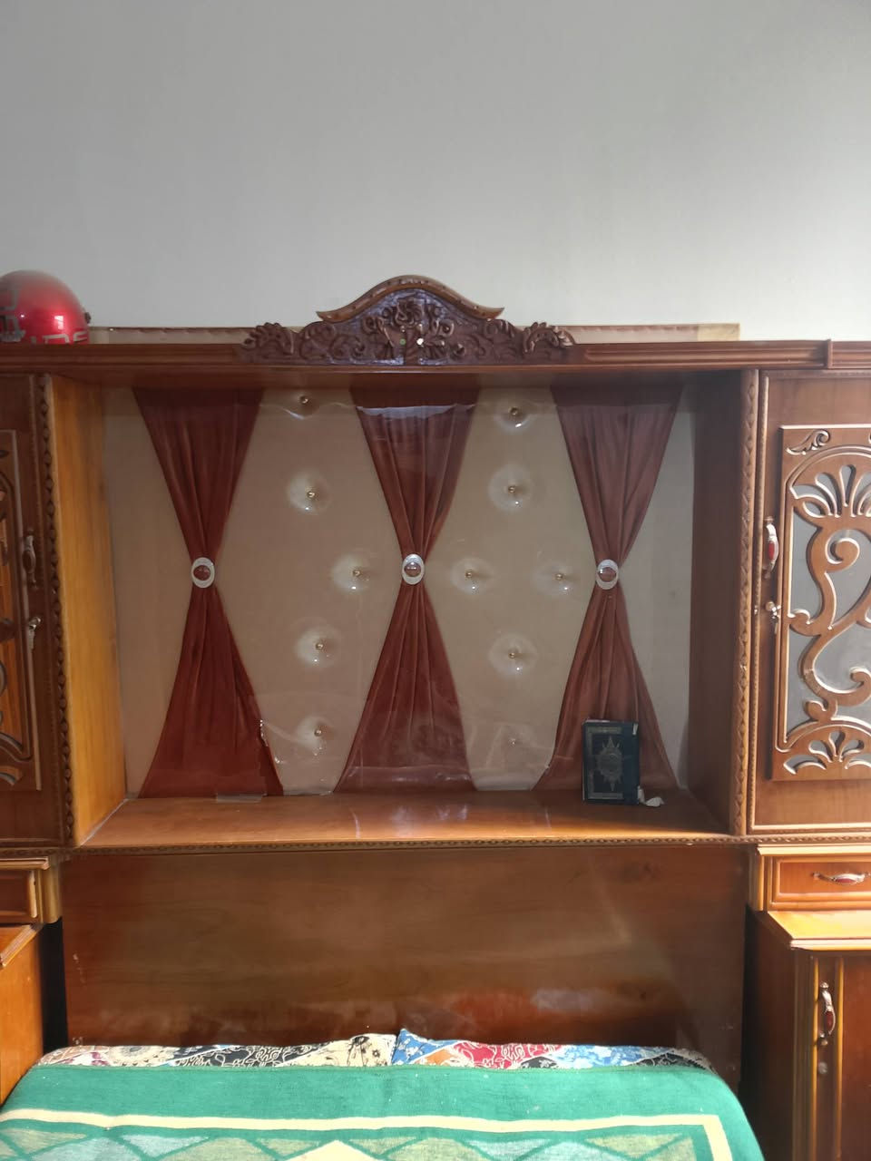 سلام عليكم غرفه للبيع مستعمله تزكام مو سوكي فيها اضرار بسيط سعر مليون و100(***********
