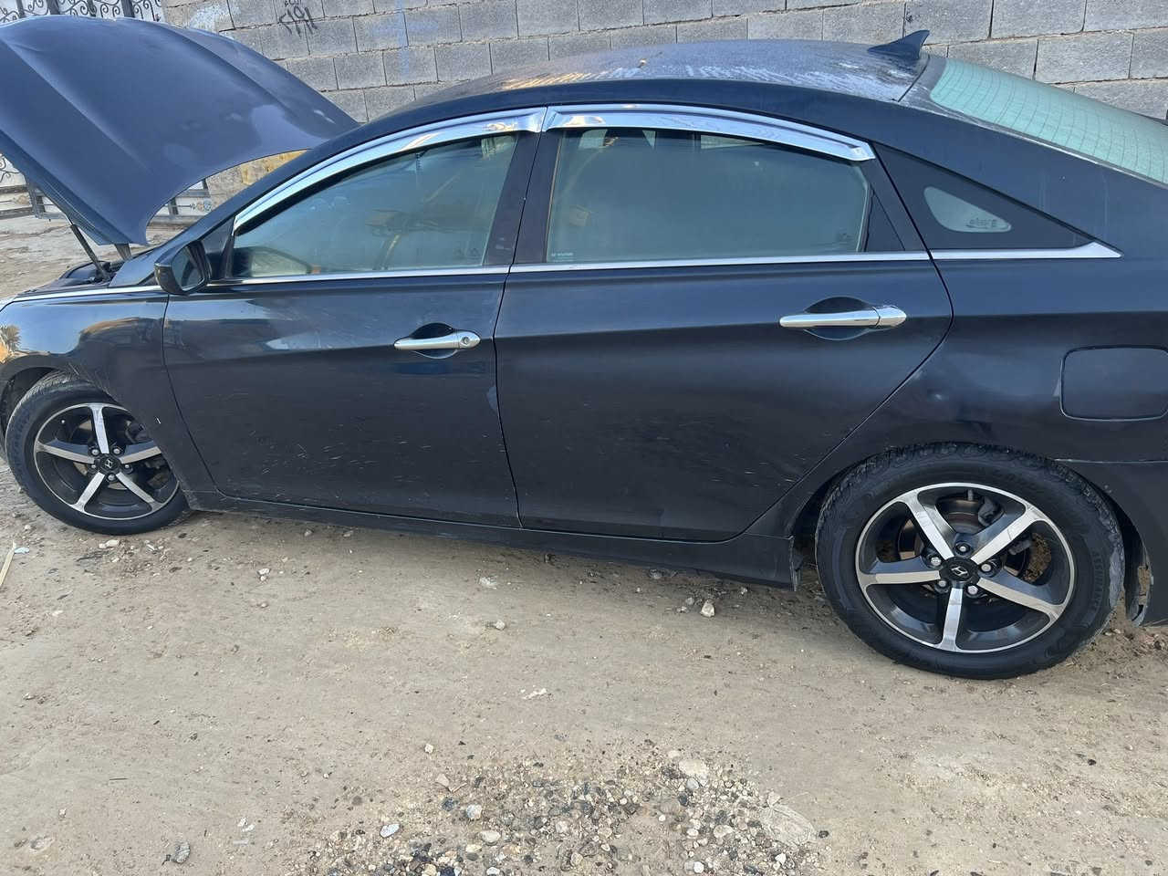 سوناته ٢٠١١ قطعتين بدون دواخل  للبيع ٩٠ وبيه مجال مكاني كركوك***********
