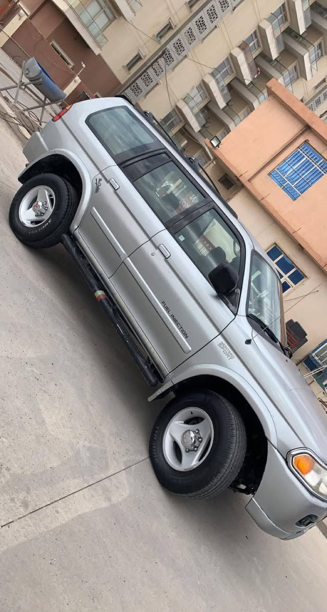 مونترو موديل 2000 دبل اكسل شغال كير محرك بلادي شرط بدون اي عيب قطعتين صبغ بدون دواخل سنويه بأسمي دفتر بانزين بيهه كهربائيات كلهه شغال و بلادي مکان کرکوک مامتواجد ع فیس *********** سعر 70بی مجال قلیل
