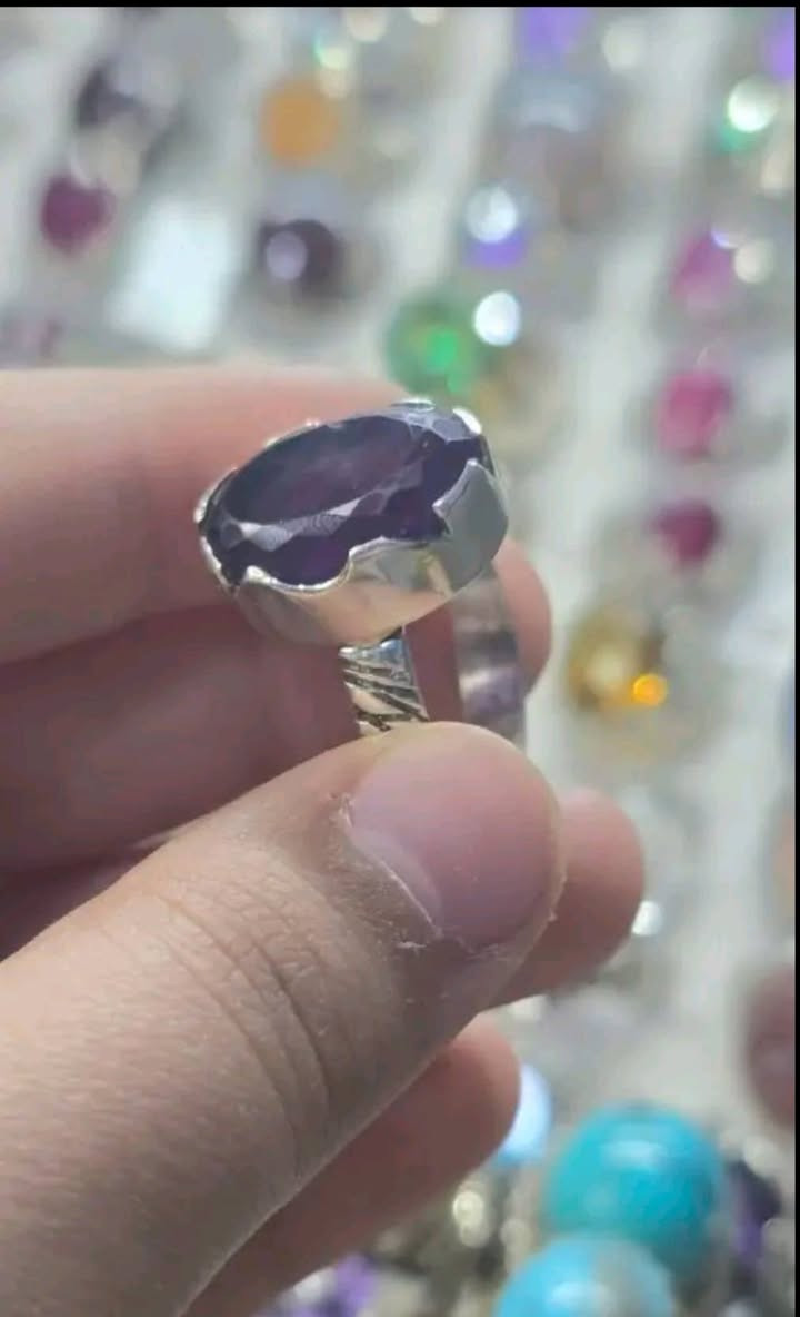 جمشت افريقي صياغه يدويه نجفيه فضه عيار 925 قطعه جميل جدا الاستفسار عن الخاص


**إذا كنت صاحب هذا الإعلان وتريد حذفه لأي سبب، رجاءا أرسل رسالة إلى الدعم الفني**