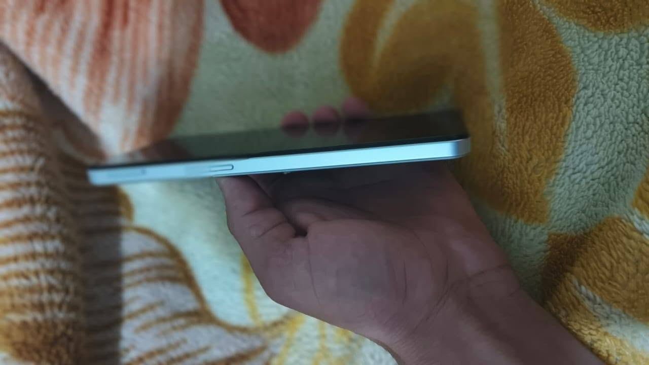 نوبيا نيو 3فايف جي بيع (فقط) سعر 320الف وبي مجال حك جيتك تواصل علا هاذ رقم ***********

