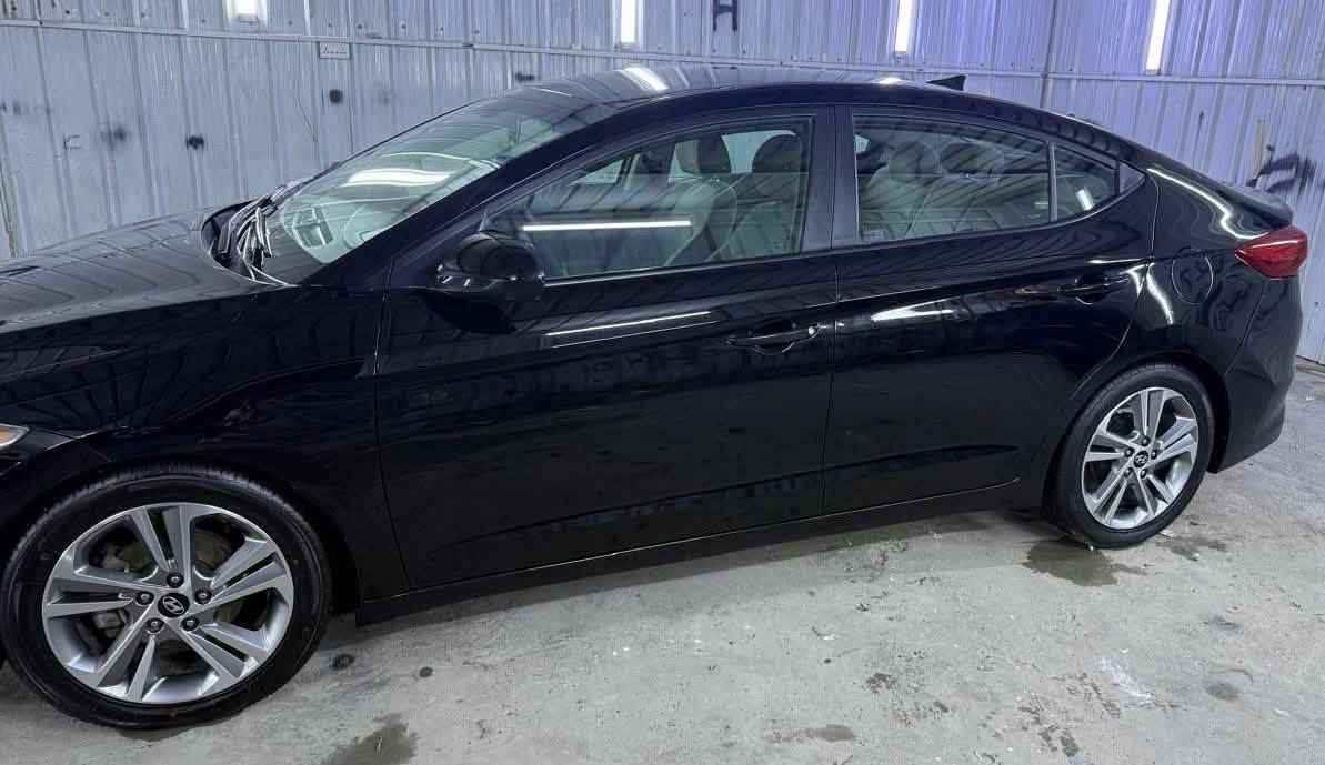 السلام عليكم 
النترا 2017 
بيها تبديل جاملغ وبنيد وقطعه صبغ 
السعر 115 وبيها مجال 
مكان السيارة ديوانية 
***********
