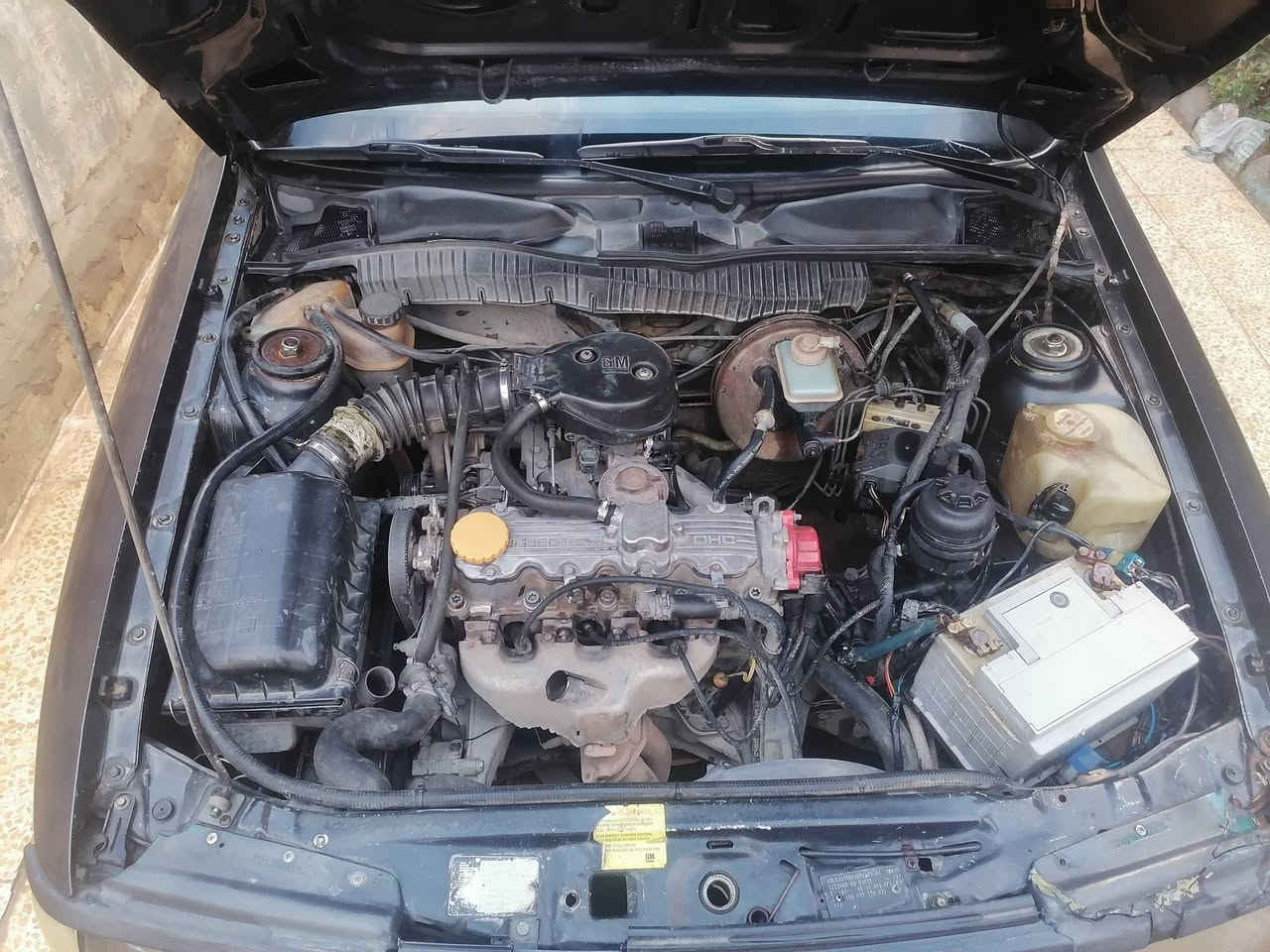 اوبل فكتره 18 موديل 92 رقم نينوئ 
سعر 45 وبيها مجال حك الجيه
***********
