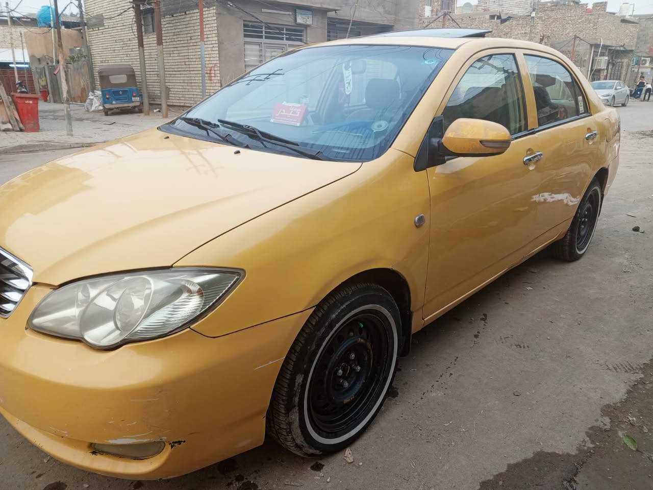 يالله سلام عليكم 
بي واي دي موديل 2013 اف 3بيها ضربه ب الجاملغ الامامي وبنيد مصبوغ بيها خياس بالقماره كد اصبع كير محرك كفاله تبريد شغال بس نزرفت الصونده وطار الغاز تدفئه شغاله تخم تاير جديد رقم بغداد بسمي وبيها الايسي واكف مكان السيارة الغزاليه شارع الضغط *********** السعر 46 وبيها مجال
