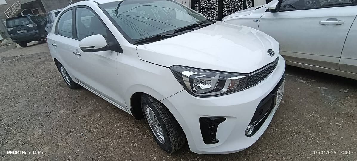 Kia pegas 
یەک پارچەی بۆیاخە 
گیرو مەکینەو تەبریدی بەشەرت
سەقف سلایت سەیارەیکی بی عەیبە 
*********** السليمانية, العراق
