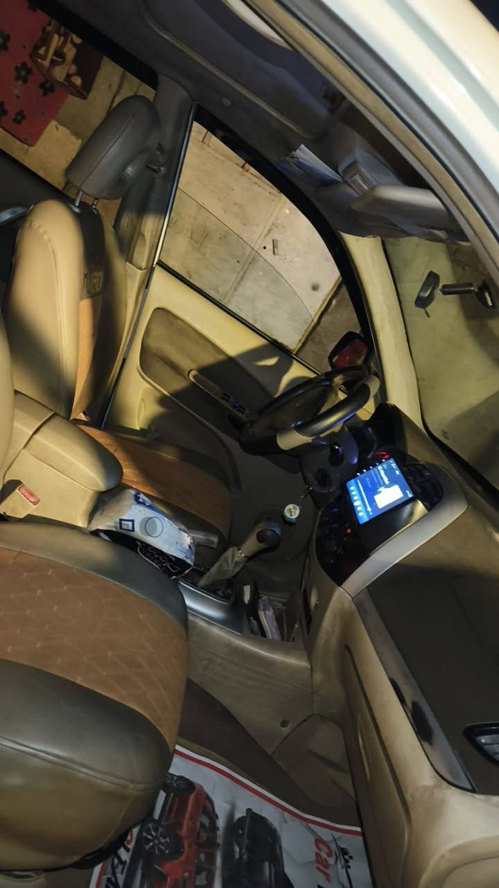 سلام عليكم شيري تيكو مديل  2011سيارة جاهزة رقم بغداد انكليزي  باسمي تحويل مباشر كير مكينة خير من الله وبيهة سونار مكان السيارة بغداد الغزالية  سعر السيارة ٥٥ وبيهة مجال بصيط وهذا ملاحظة كير ميكانيكي مو كهربائي  الشراي هذا رقمي ***********
