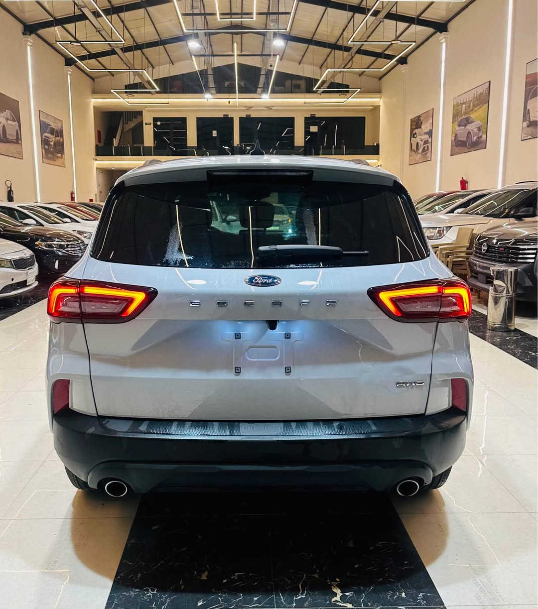 فۆرد ئیسکیب 4پستن 2025 ڕەنگ سمنتی نوێ مواصفات ST Line Select  بەسمە شەغاڵ برێک بەسمە ڕادار 360پلە کوشین کارەبا و هیتەر سوکان هیتەر تەبرید لەمس گێر ماوس شاشە گەورە گێچ دیجیتاڵ الیکترۆنی دبڵ اکسل 4x4 سندوق شفت ویل کرۆم یەدە بەسمە لایت لید زینون تەبرید مەرکەزی ئوتو هۆلد سوکان ڤۆلیوم سیارەکە 10هەزار رۆیشتیە (چاملغ سکن +دەرگا سبغ )پشت و پێش کەپس دعامی لۆ دعامی بەشە رت بێ ناوگرتن لایت بیلادی دعامی بیلادی سیارەکە تازە داخیل بوە کاتی نەشکایە گێر مکینە بەردی گزۆز ڕادارات هەموو بەشەرت سعری 155 کمیک مەجالی تێدایە٠                                                            رقم شانصی  1FMCU9NA3SUA58070
رقم تلفون ***********
*********** أربيل, العراق
