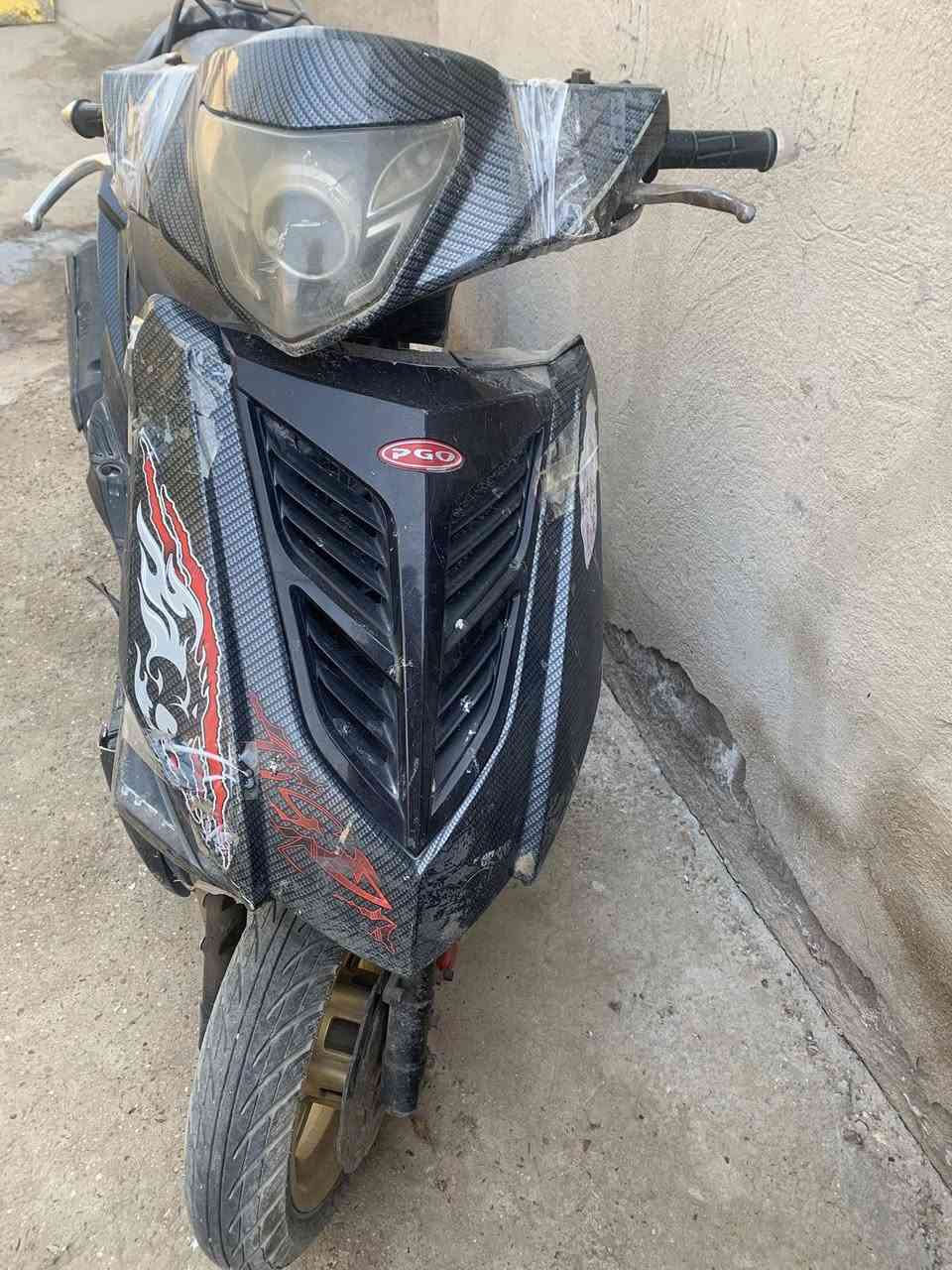 سلام عليكم دراجه للبيع جانت شغاله وتمشي هبط الباتري وتركتهه ابيع كوم حديد خلي سعرك وبل عافيه رقمي *********** 
مكاني حي النصر
