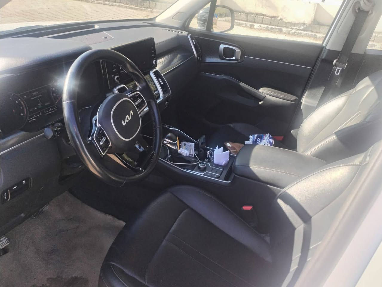 كيا سورنتو موديل 2022 
بدون صبغ او تبديل

فول عدى الفتحه
بصمه
كامرا
رادار امامي جانبي
كشن جلد + كهرباء
تدفئه كشن
تحديد مسار
تحكم استيرن
شاشه كبيره
ماشيه 80 الف

للاستفسار
هـ / ***********
