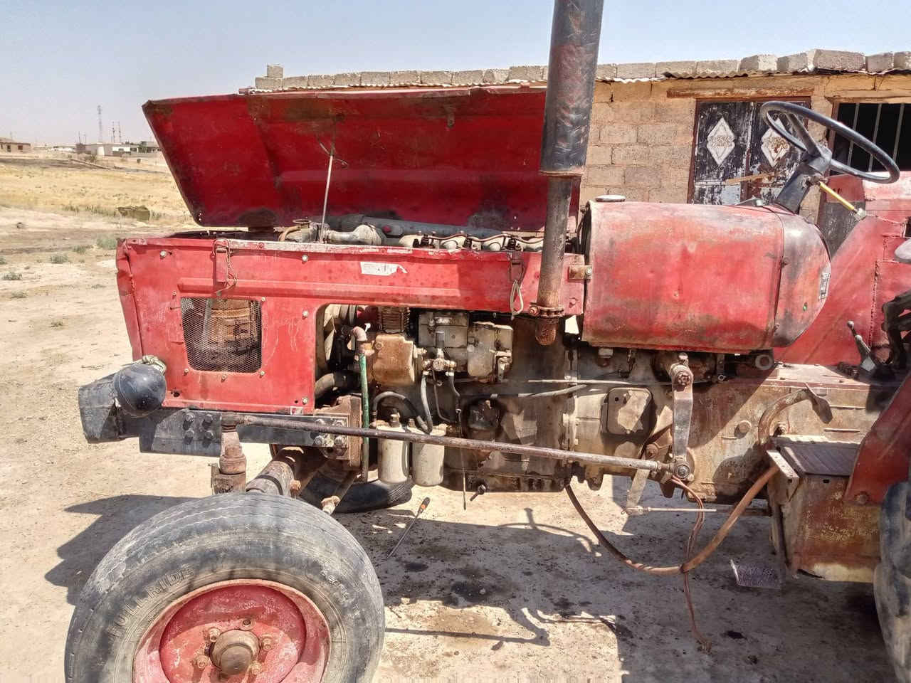 عنتر ٧٠ للبيع الموصل ناحية الشورى هودرليك عربانة دكاكة كلو شغال ***********
