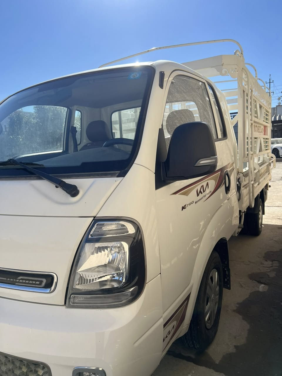 بنكو 2700 موديل  2024
ماشيه 38 الف
‎رقم بغداد ب اسمي
مكانها بغداد 
***********
