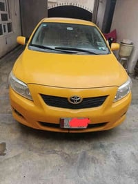 كورلا 2010نظيفه جداً سنويه 28 نقابه صفر السياره ماشيه 180الف بس الضرر ...