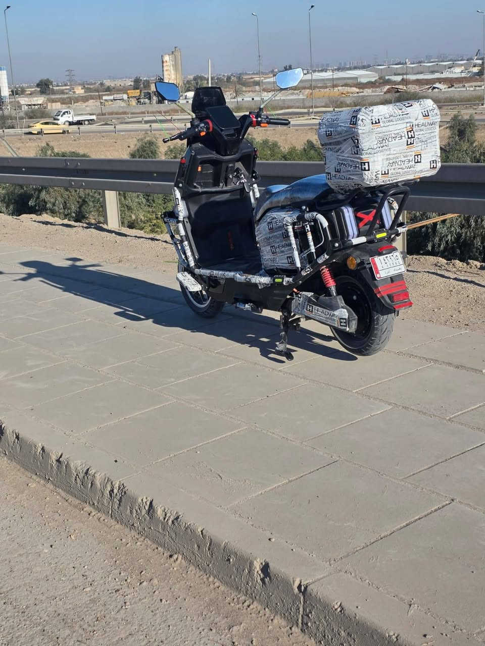 دراجة شحن للبيع الاسم صاعقة  مستعملة شهر واحد بعدهة جديدة السعر 1250 المكان أبو غريب شارع الزيتون ***********هاتف
