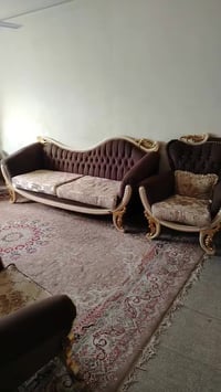 تخم قنفات • كنب • للبيع