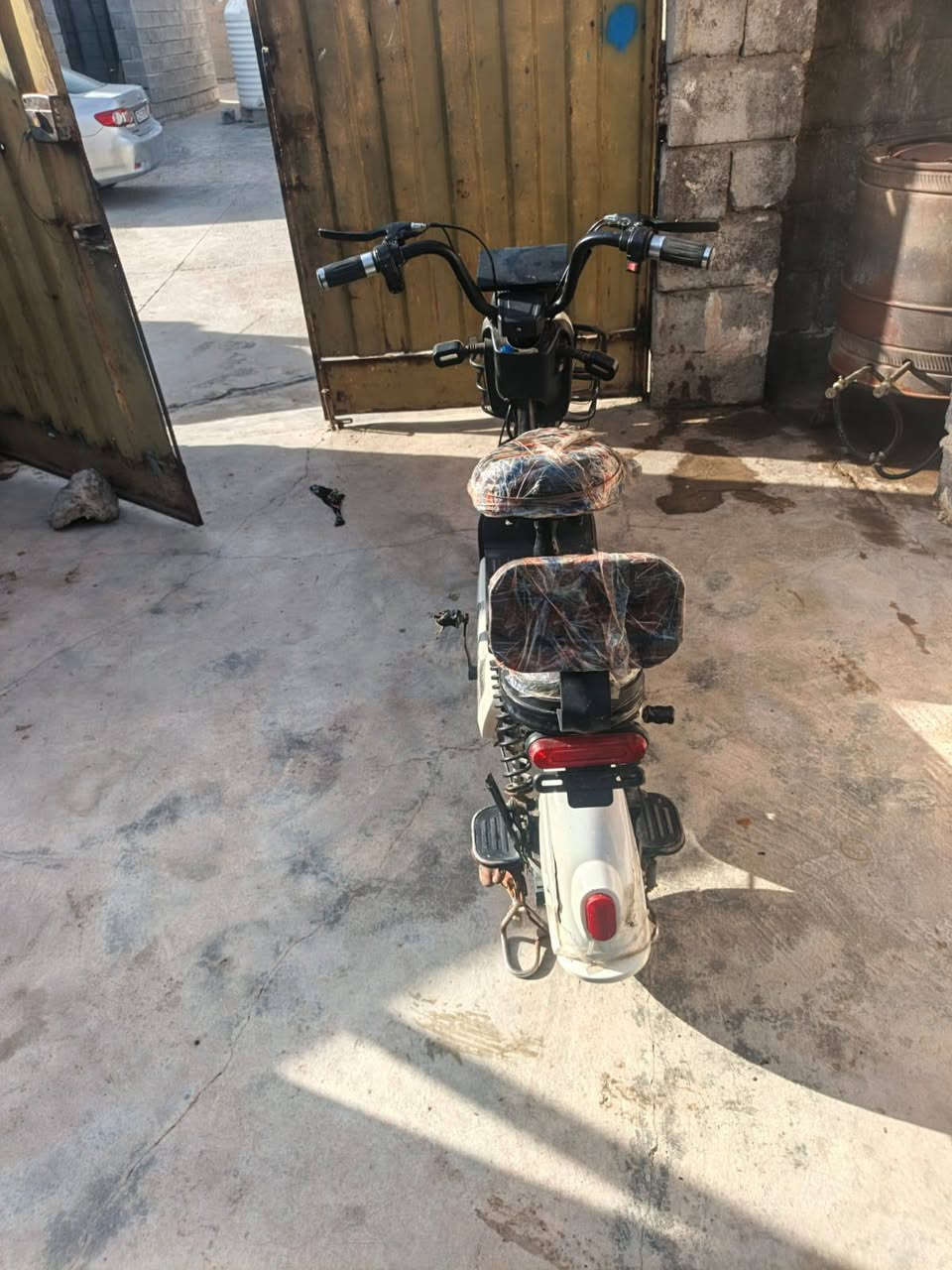 موطو شحن للبيع شغال ونضيف


**إذا كنت صاحب هذا الإعلان وتريد حذفه لأي سبب، رجاءا أرسل رسالة إلى الدعم الفني**