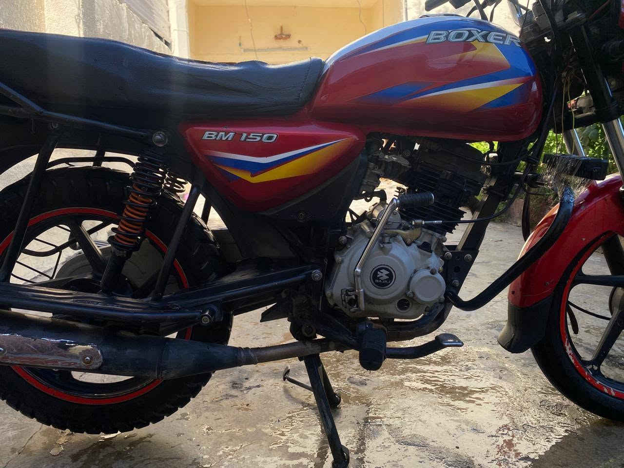 سلام عليكم دراجه بوكسر للبيع موديل20مرقمه سنويه28رقم ديالى تحويل مباشر السعر مليون450اوبي مجال 
***********
