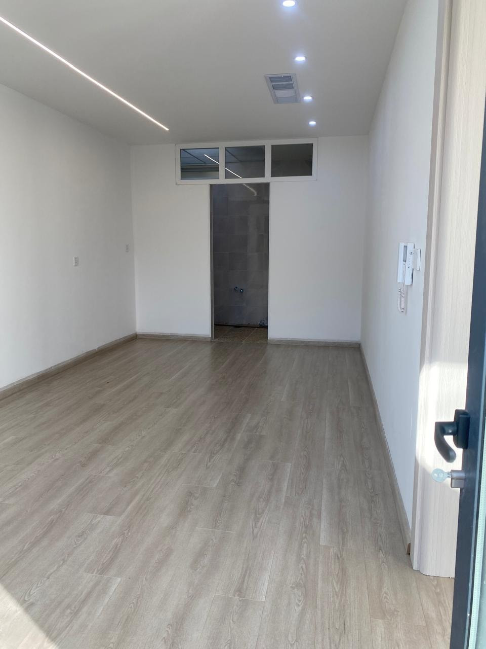 خانو بۆ فرۆشتن لە دارۆغا...بە نرخی  زۆر گونجاو
٭ڕووبەر 150م
٭کۆڵانی 12م 
٭ڕووی قیبلەیە
*بیری تێدایە

٭پێكهاتووە لە:
میوان،هۆڵ،مەتبەخ،مساعید،2نوستن،موشتەمەلات.

📲بۆ زانیاری زیاتر لایکی پەیجەکە بکەو ژمارە(1)لە کۆمێنت دابگرە  

0776 1524852
0750 1730479
   _________________________________________
♦ : ئێوەی بەڕێزیش گەر موڵکتان هەیە دەتانەوێ بیفرۆشن 
ئەوا دەتوانن تەواوی زانیاریەکان بنێرن بۆمان
بێ بەرامبەر ڕیکلامیان بۆ دەکەین .

💯لەگەڵ ئێمە دڵنیابە لە کڕین و فرۆشتنی دروست

▪️: ناونیشانی تەواوی موڵکەکەت
▪️:چەن وێنەیەکی موڵکەکەت ئەگەرهەبوو
▪️:نرخی موڵکەکەت 

📩بە نامە بینێرن بە ڤایبەر یان واتساب
***********
