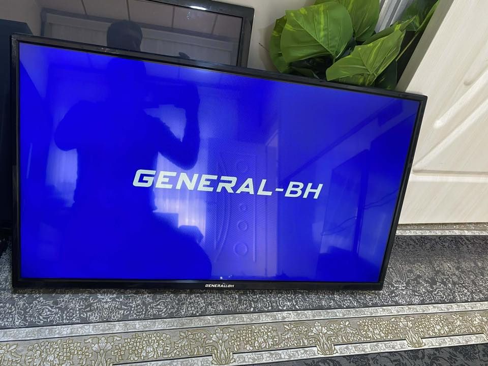 تيفي شاشة 40 ماركةي GENERAL BH وةجبةي 1 زور باك و بي عةيبة بة زةمان بو نرخ نامة بنيرن يان تيل بكةن ***********
