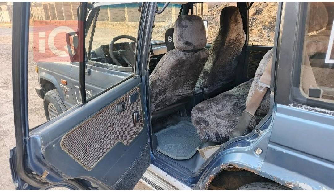 باجيرو 1990 
گير محرك بلاد جدد 
4x4 شغال 
جام كهربائي 
سقف سلايد
كهربائيات كلة شغال 
*********** كركوك, العراق

