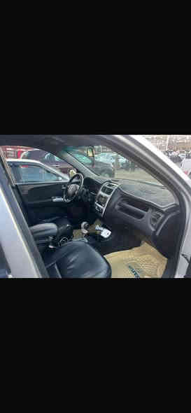 سلام عليكم كيا سبورتج للبيع موديل 2010محرك 2000 وارد كوري مكفوله من ضرر وصبغ لون سلفر تدفئه بل كشن تحكمات حساس خلفي كشنات جلد بلادي مكان بغداد حي جهاد مكاسب الاتصال ***********
السعر 120 وبيها مجال
