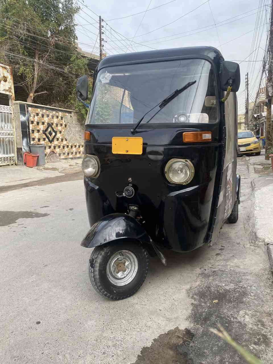 تكتك موديل 17 تعمير رقم وسنوية تحويل ثاني يوم التكتك بأسمي مكاني الشعب السعر 5200 وبيها مجال 
***********
