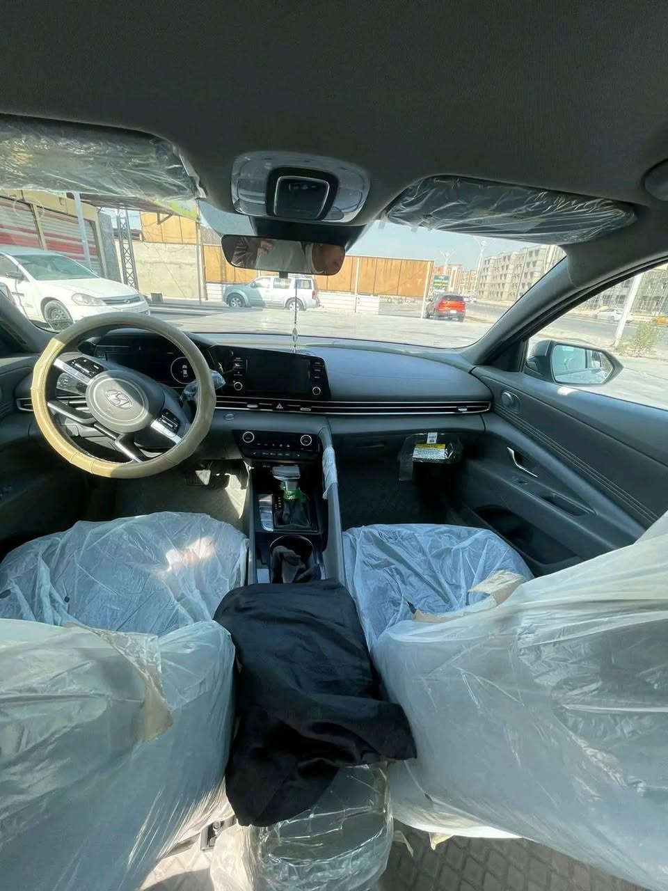 السلام عليكم الانترا 22 وارد أمريكي رقم معوقين القادسيه بيهه باب وجاملغ تبديل وكاله اصلي المعوق ولد شاب انسان محترم جاهز اي وقت للوكالة سياره فول مواصفات عدا البصمة  مكلف بالنشر اتصل على صاحب السيارة.. بيع فقط ما أروس 
محرك 2000 دوش
بصمه
شاشه كامرة خلفيه
رادرات اماميه خلفيه
نقاط عمياء

تحديد مسار
دشبول شاشه دجتال 
اتو هولد 
هاند ابيك كهربائي
قياده ذاتيه
نضام تحذير 
توقف تلقائي
نظام اسبورت رياضي
السياره فول مواصفات موصفات كثير معروفه مايحتاج اذكرهه  الاستفسار أكثر اتصل علئ الرقم التالي *********** مكلف بالنشر اخوان
