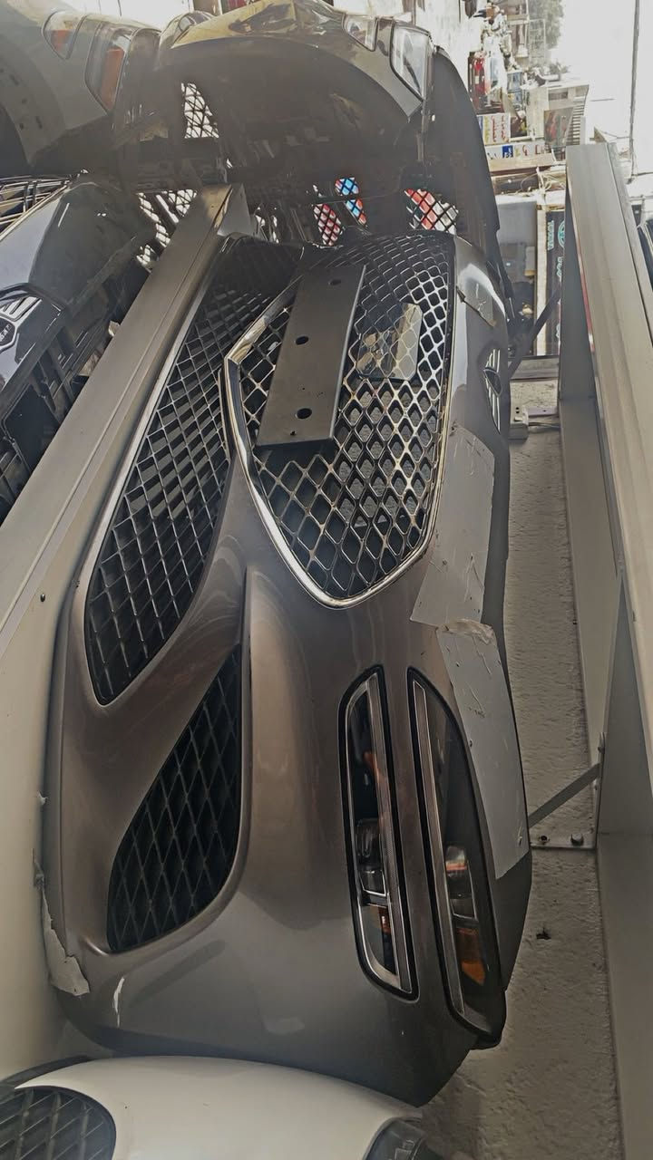 سلام عليكم شباب شتريد جينيسيسGV70G70
***********
