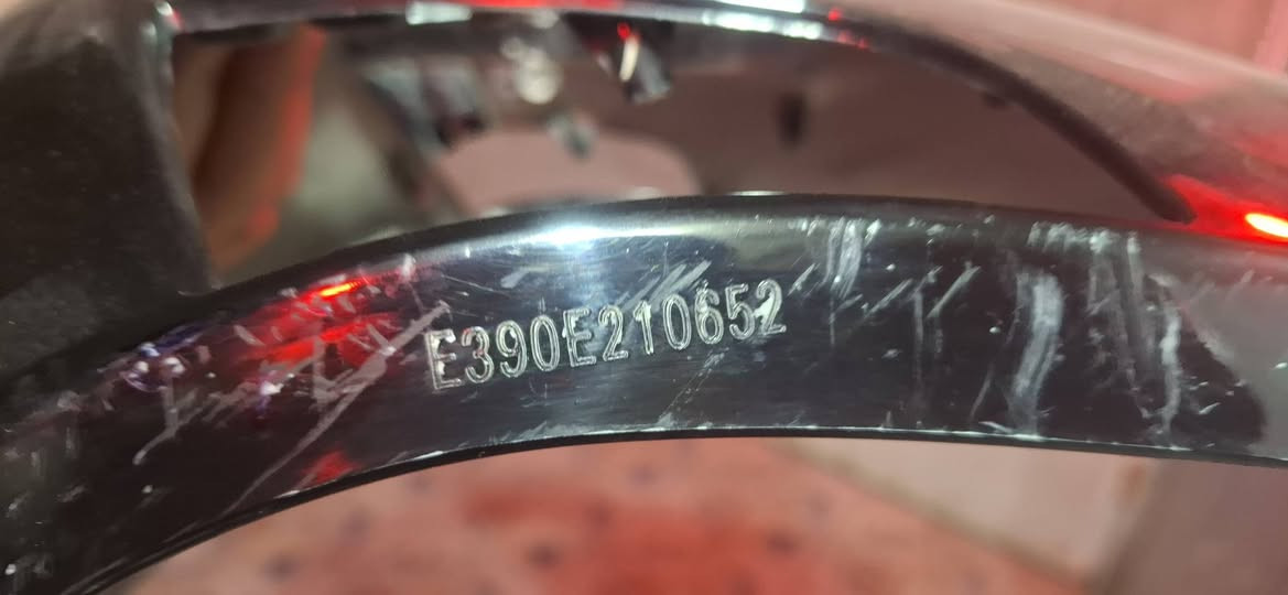 السلام عليكم للبيع
***********
